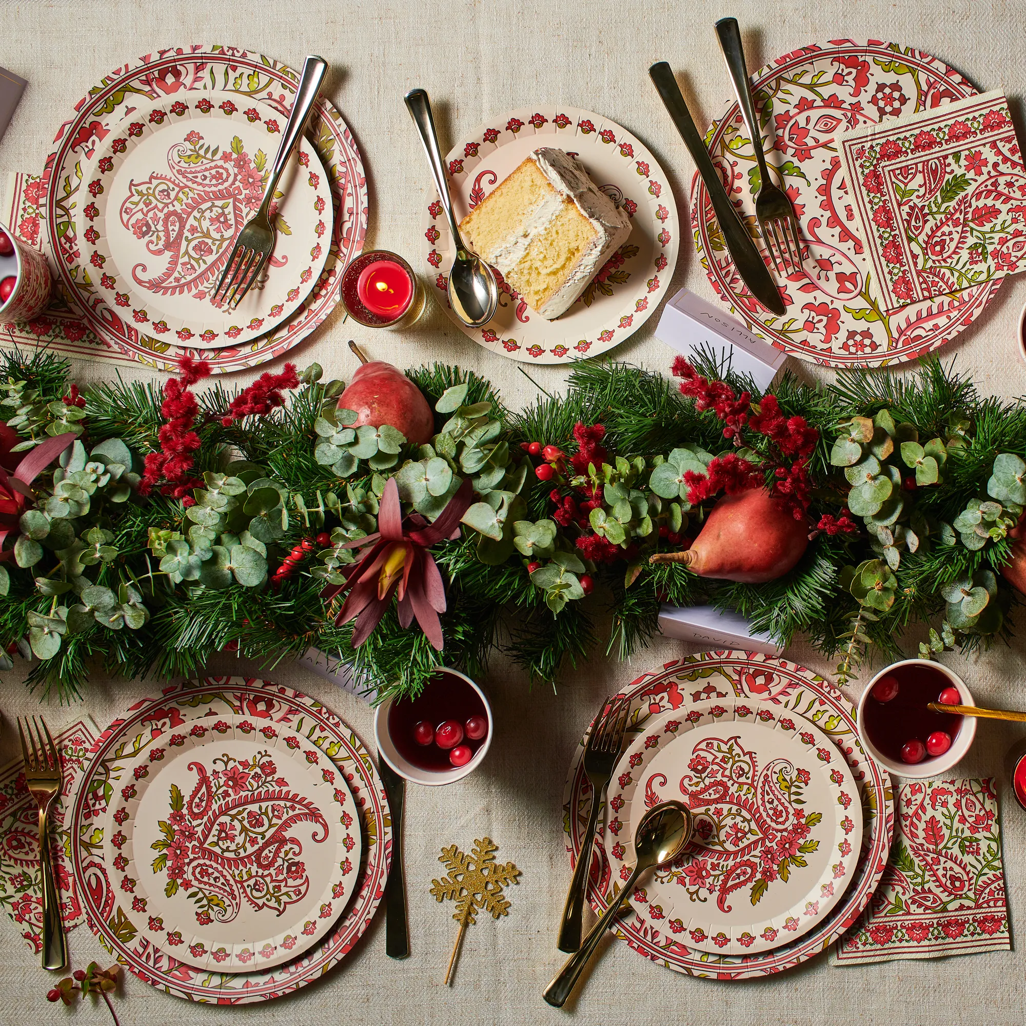 Festive Paisley Tableware Set