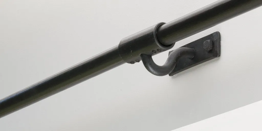 Wrought Iron Bay Window Curtain Pole with Balls