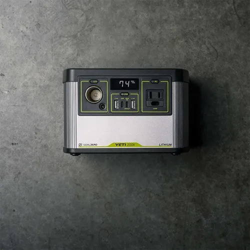 Yeti 200X   Nomad 20 Solar Generator